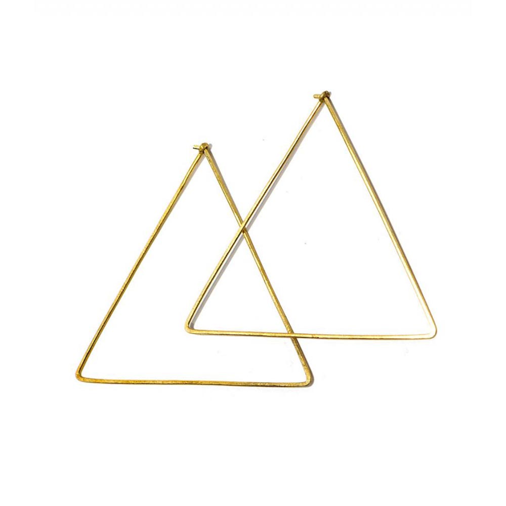 Trendy Earrings with a triangular shape