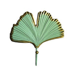 Кука от тропически железни листа
