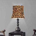 Настолна лампа с леопард